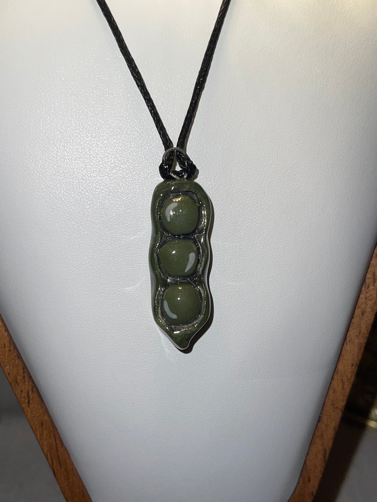 Three Peas in a Pod Ceramic Necklace